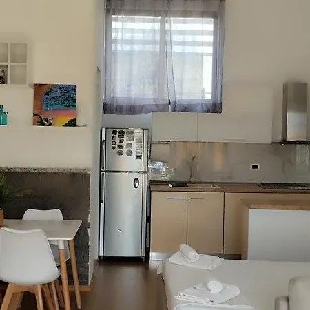Hotel Sirena Radhimë
