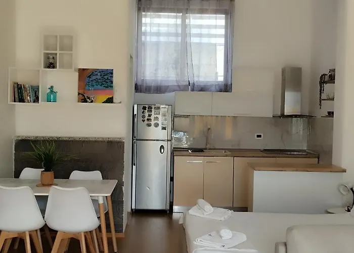 Hotel Sirena Radhimë