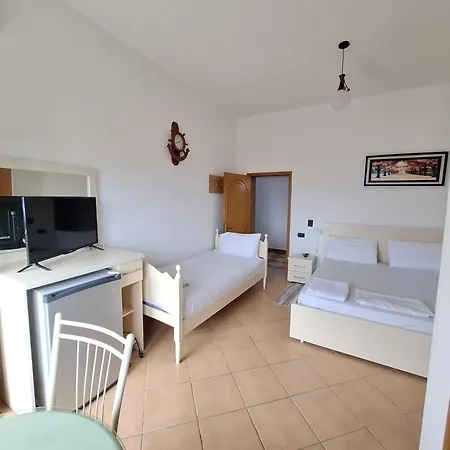 Sirena Hotell 3*