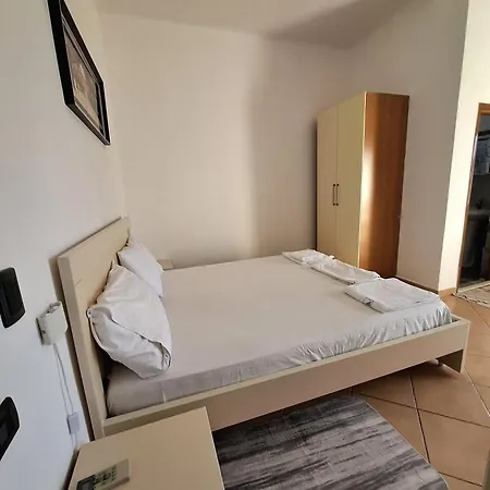 Hotell Sirena Radhimë